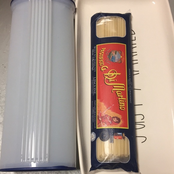 Tupperware containers - Picture 9 of 9